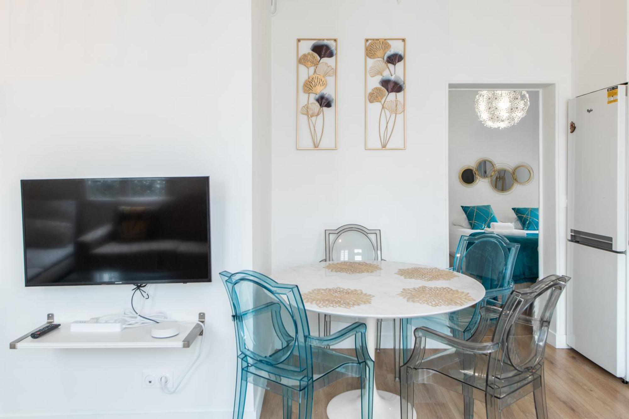 Spacious And Bright 2-Bedroom Large Apartment Very Close To Paris - Near Metro บูโลญบียองกูร์ ภายนอก รูปภาพ