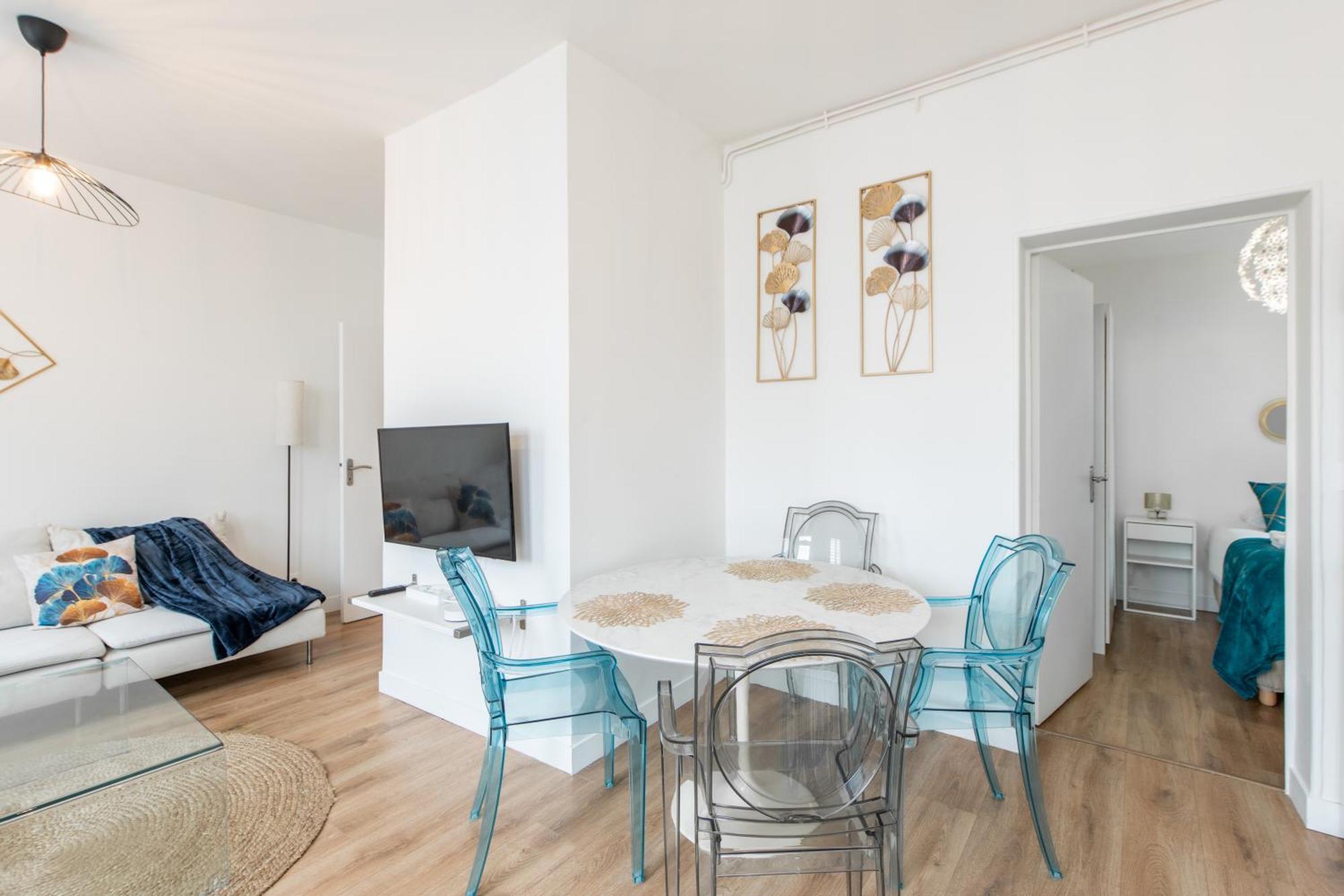 Spacious And Bright 2-Bedroom Large Apartment Very Close To Paris - Near Metro บูโลญบียองกูร์ ภายนอก รูปภาพ