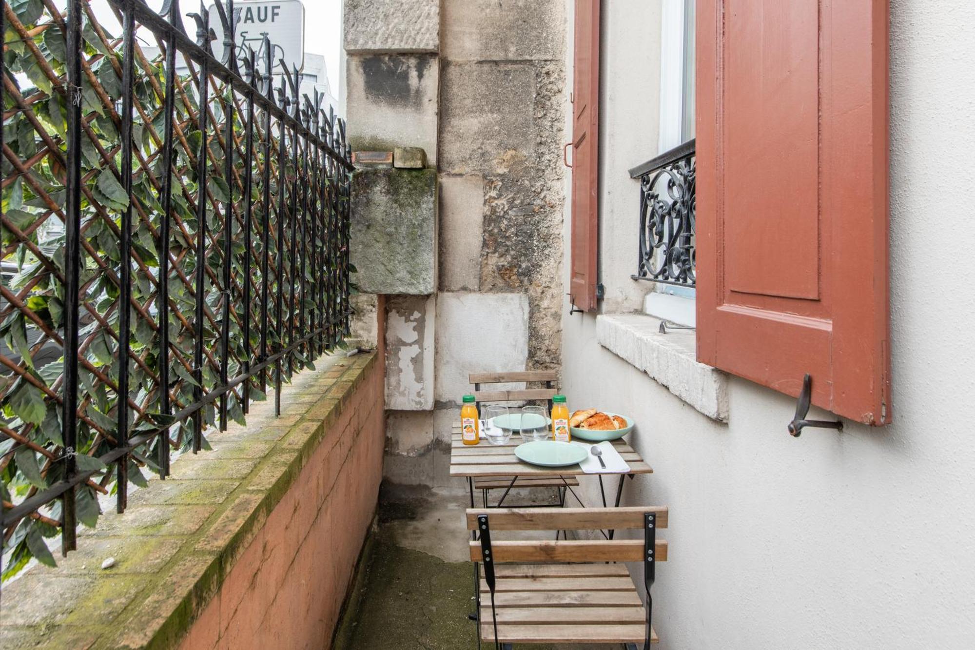 Spacious And Bright 2-Bedroom Large Apartment Very Close To Paris - Near Metro บูโลญบียองกูร์ ภายนอก รูปภาพ