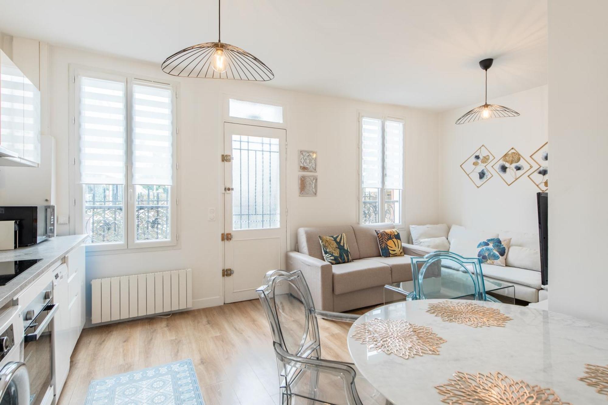 Spacious And Bright 2-Bedroom Large Apartment Very Close To Paris - Near Metro บูโลญบียองกูร์ ภายนอก รูปภาพ